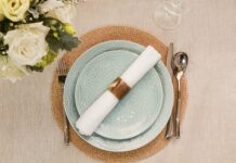 Jak złożyć serwetkę w kształcie choinki?